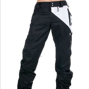 Volcom Women’s Snowboard Pants (Pedestal Pant)